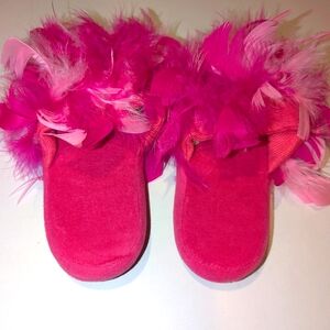 Girls feather slippers